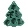Xenos Bakvormen|Kerst Bakken-Bakvorm kerstfiguren - groen - 22x18x2.5cm