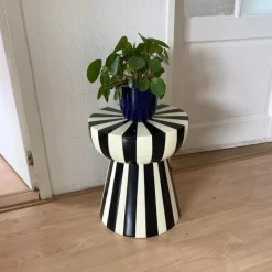 Xenos Bijzettafels-Bijzettafel stripes - beige/zwart - ø40x45 cm