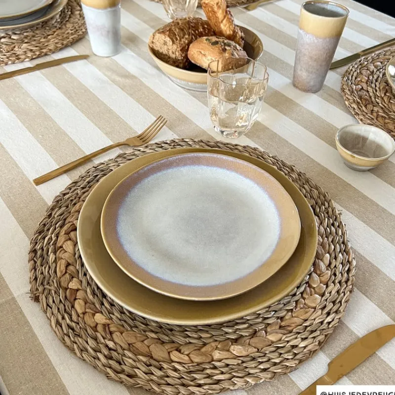 Xenos Borden|Kerstservies-Dinerbord roots - oker - ø27.5x3 cm