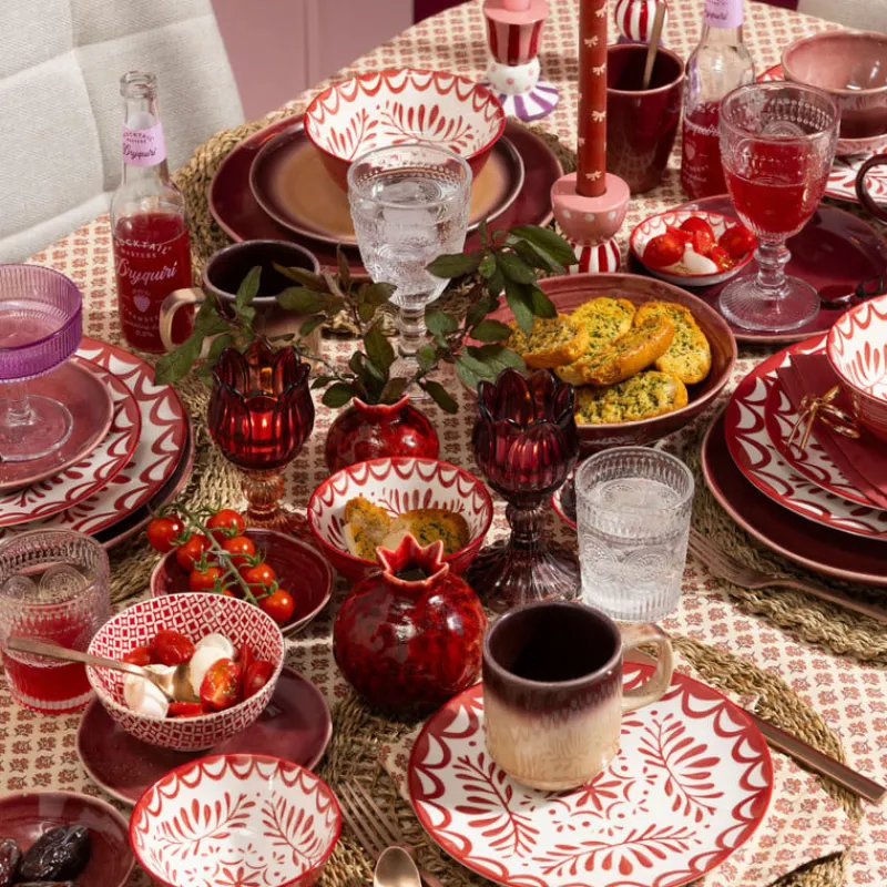 Xenos Borden|Kerstcadeaus-Dinerbord sterre - rood/wit - ø26.8x2.6 cm