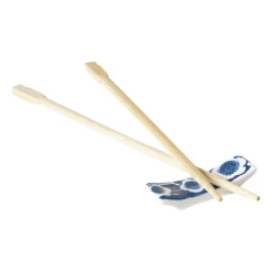 Xenos Eetstokjes|Sushi Servies-Eetstokjeshouder Mico bloemen - blauw/wit - 1.5x6x1.2 cm