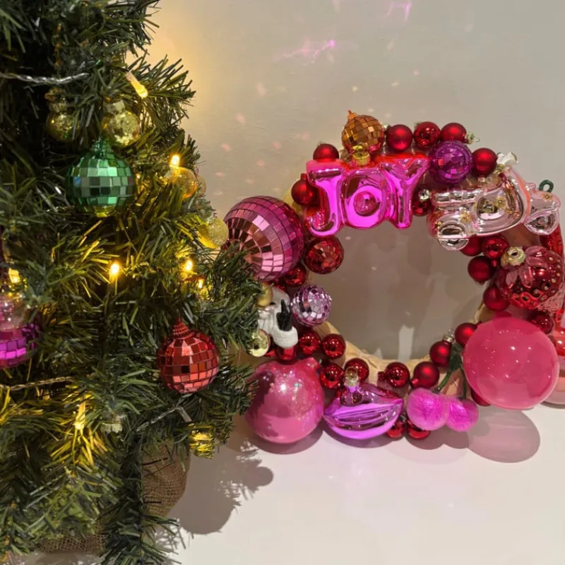 Xenos Kersthangers|Kerstballen-Kersthanger lippen roze - glas - 6.4x8.3x4 cm