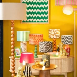 Xenos Kerstcadeaus|Staande Lampen-Lampvoet bollen hoog - bruin - ø25x130 cm