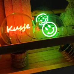 Xenos Led Lampen-Ledlampje kusje - oranje - ø7x12 cm