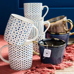 Xenos Mokken|Kerstcadeaus-Mok met gouden oor - grijs - 250 ml