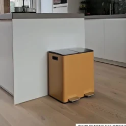 Xenos Pedaalemmers|Prullenbakken-Pedaalemmer 2 vakken - oker - 2x20 liter