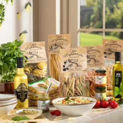 Xenos Italiaanse Keuken|Pasta, Rijst En Wraps-Tortellini tomaat & basilicum - 250 gram