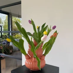 Xenos Kerstcadeaus|Vazen-Tulpenvaas groot - roze - ø21.5x29.5 cm