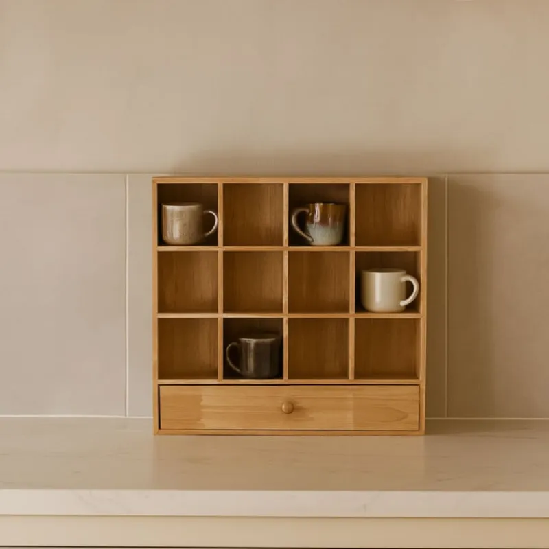 Xenos Kerstcadeaus|Vakkenkasten-Wandkastje voor mokken met lade - bruin - 53x50x10 cm